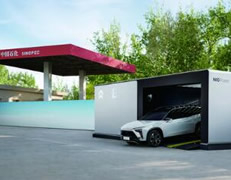 中國(guó)石化全球首座全智能換電站投運(yùn)，單次換電時(shí)間僅為4分30秒